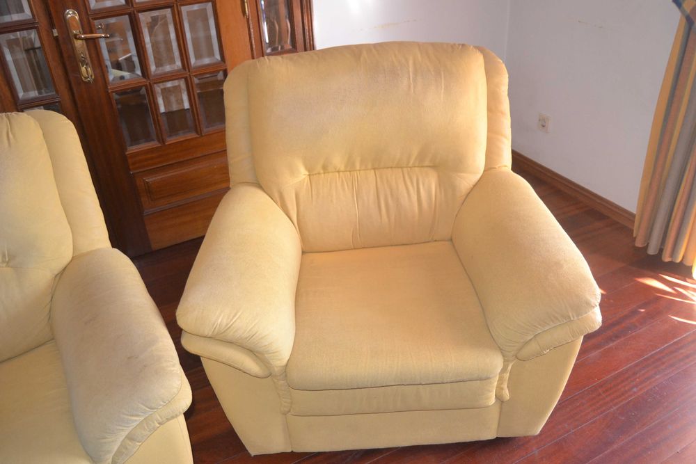 Conjunto de 2 sofás