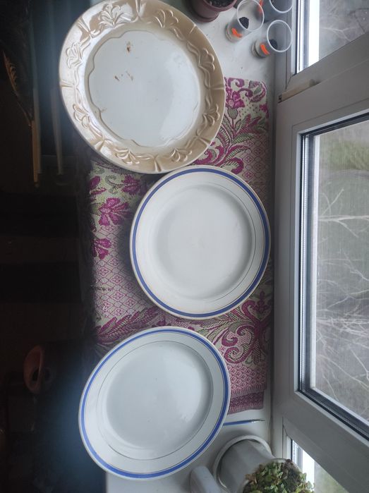 Блюда 30.и 31 см в диаметре