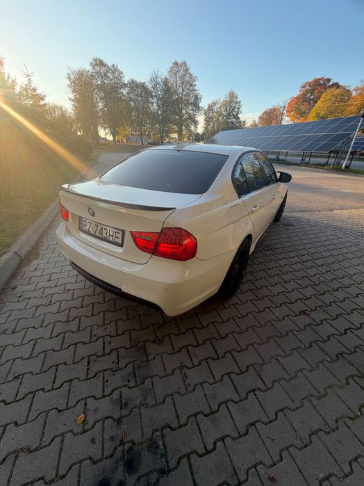 BMW E90 Mpakiet!