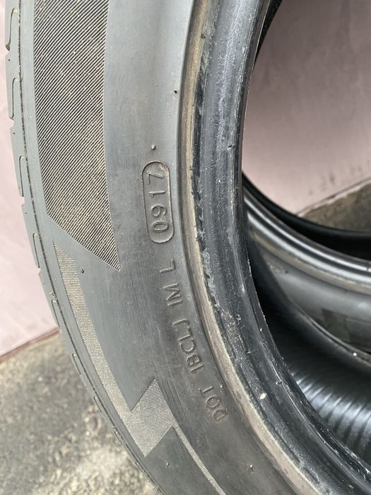 235/50/18 Laufenn  2 шт