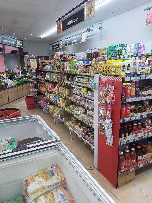 Trespasse de Minimercado na Maia