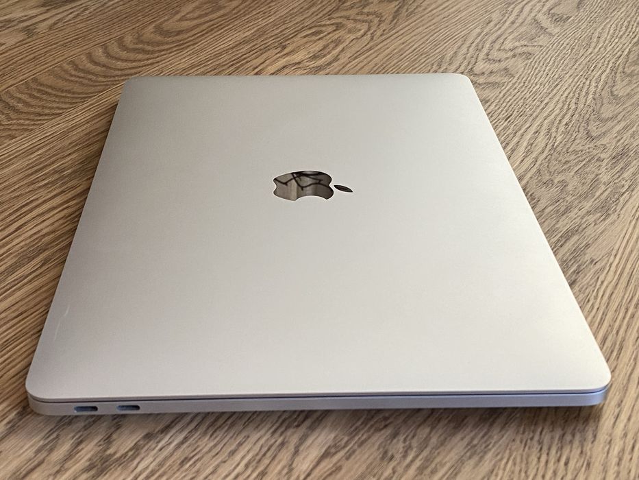 Ноутбук Apple MacBook Pro 13 2017 i5 8GB 128GB SSD.
