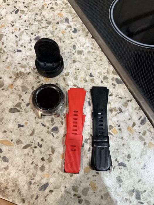 Смарт-часы Samsung Galaxy Watch 46mm