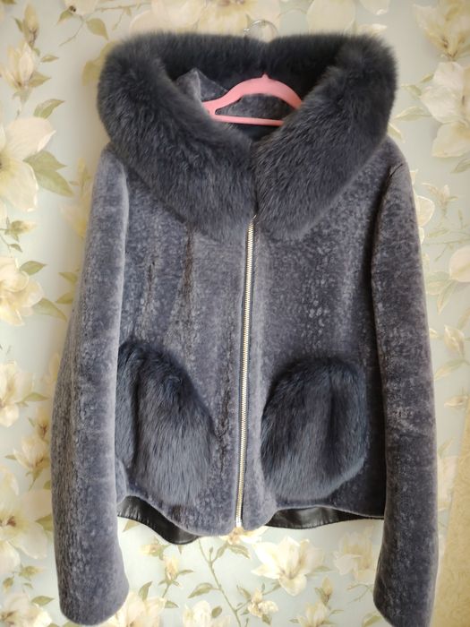 Шуба полушубок овчина с капюшоном и мех натуральный XL