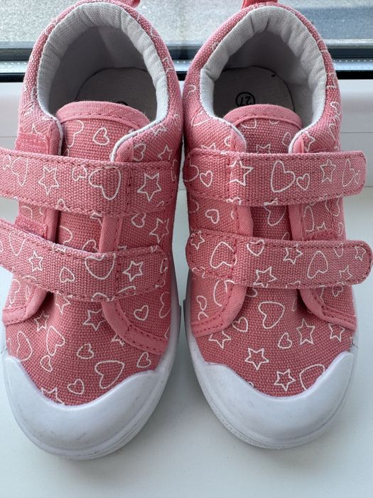 Продам кеди на дівчинку, нові 26/27розмір