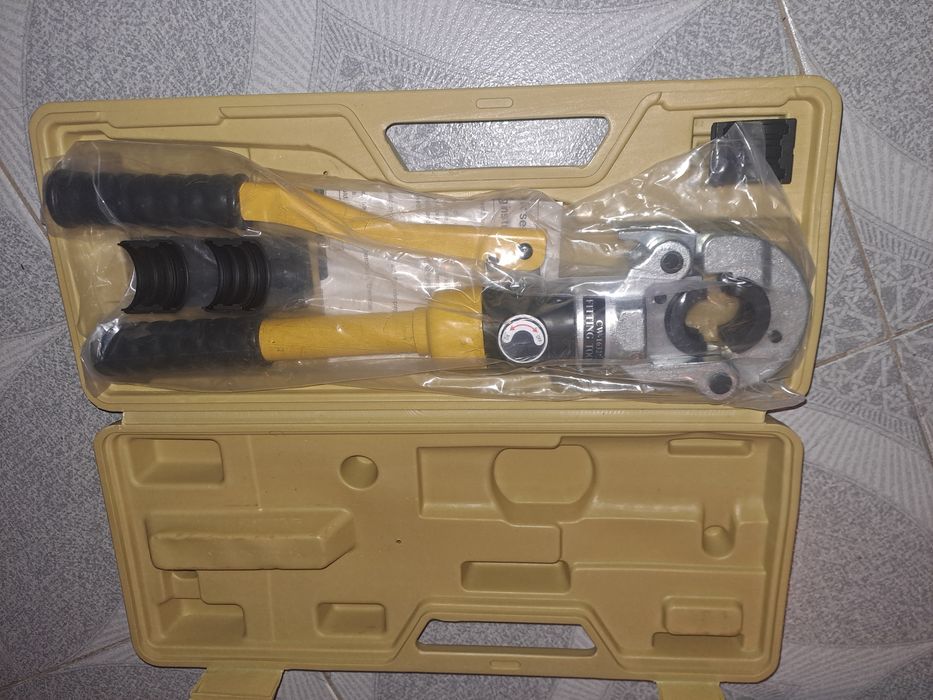 Alicate  hidraulico cravar tubos multicamada  16-32