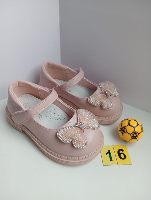 Туфлі для дівчинки рр. 21, 22, 24