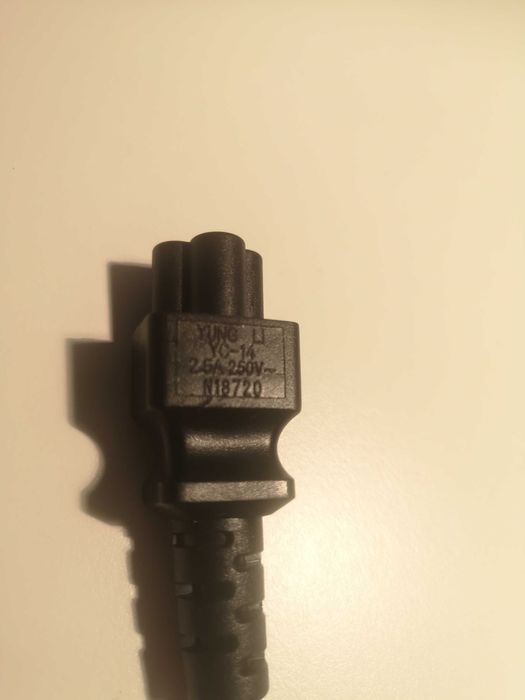 Kabel zasilający Yung Li YP22-YC14, 16A/250V - 2.5A/250V, 1.8m - nowy