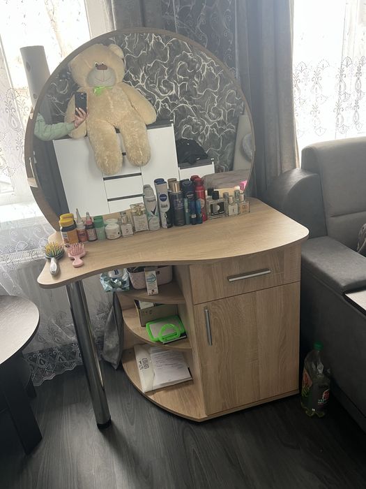 Продам трюмо-дзеркало