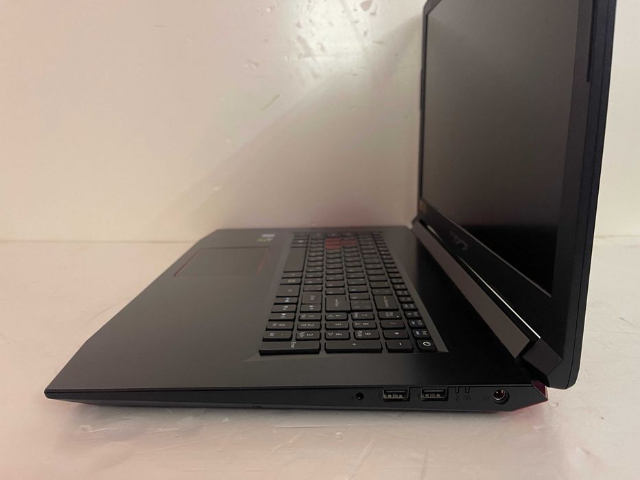 БОЛЬШОЙ Игровой Acer PREDATOR 17 / Intel Core i7 / Видео (6 ГБ) СТАЛКЕР 2