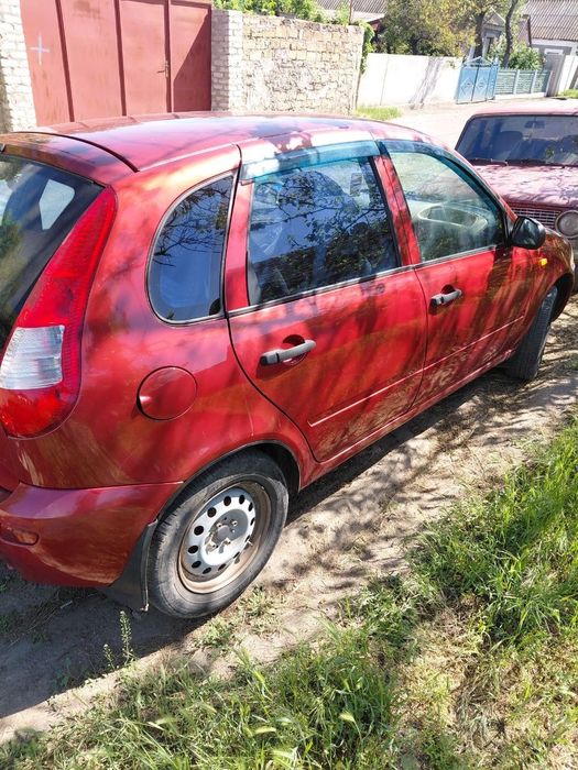 Продам машину в гарному стані на кожен день.