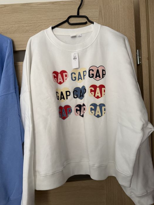 Dwie nowe damskie bluzy GAP