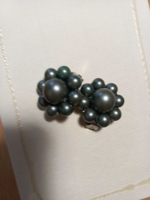 Продам жіночи клипси