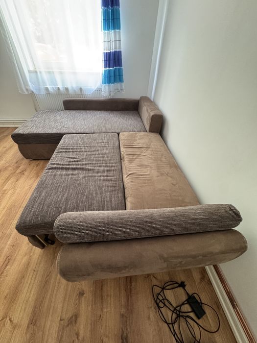 Sofa narożna z funkcją spania