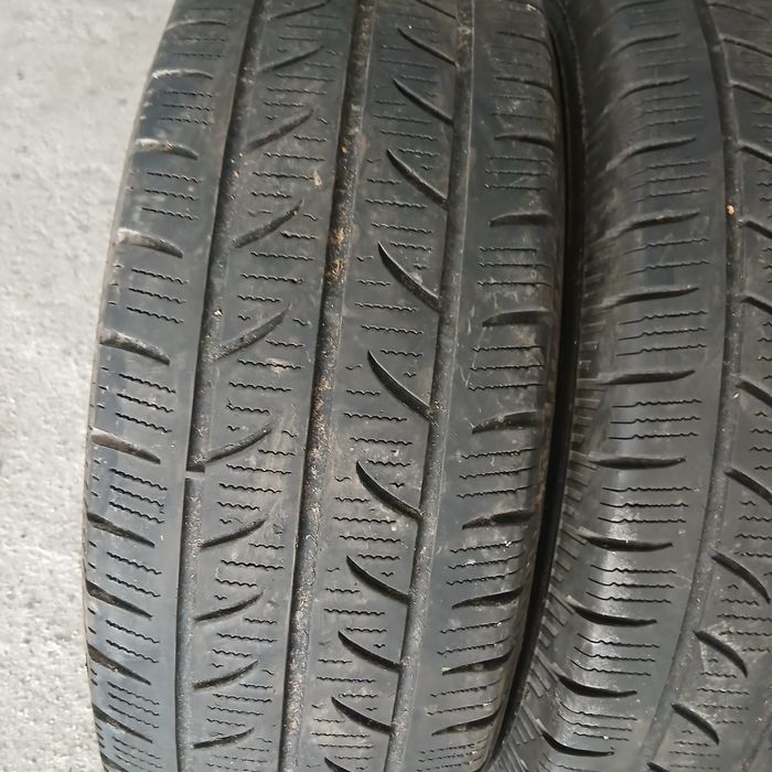 2 Pneus 225/70R15 C Yokohama