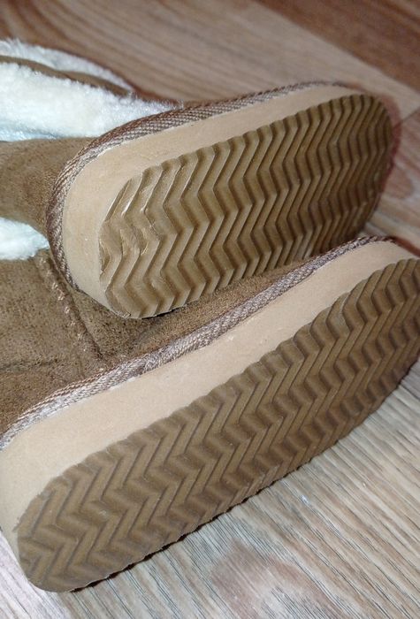 Теплі Уггі, нові, 19р.