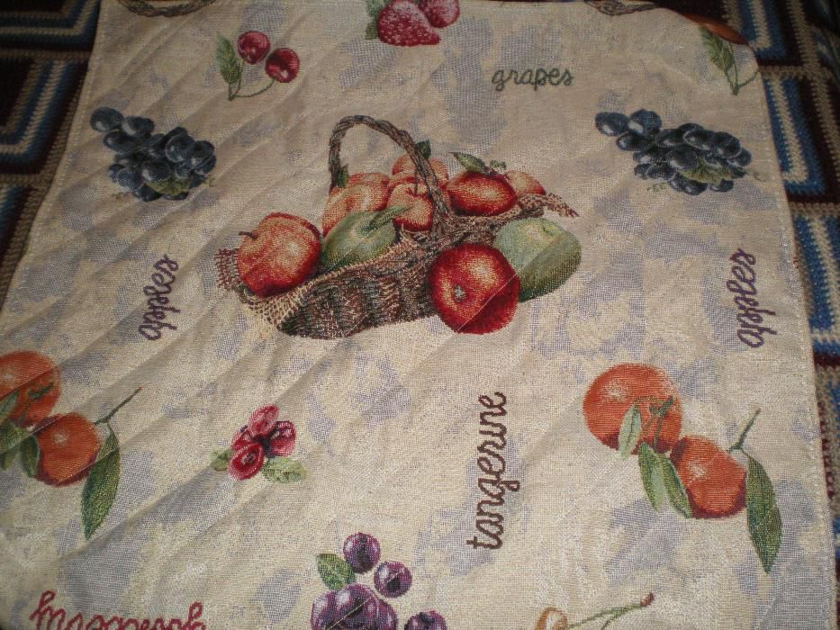 Merendeira/Lancheira nova em tecido duplo, brocado e algodão