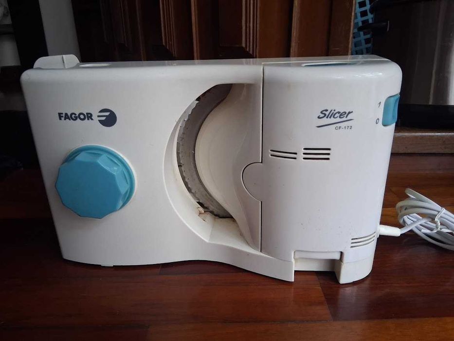 Máquina de Fatiar Doméstica Fagor