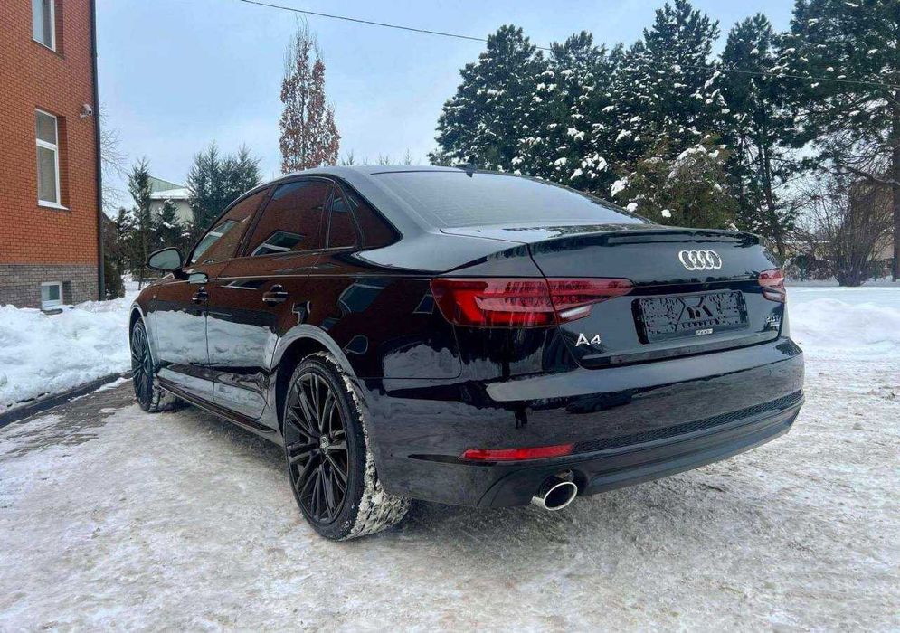 Audi A4B9 2018 2.0 I