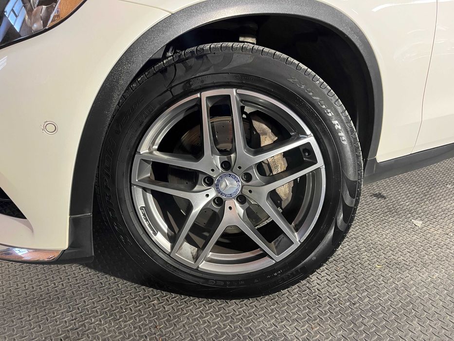 MERCEDES-BENZ GLC 220CDi AMG Line 4Matic — photo 5