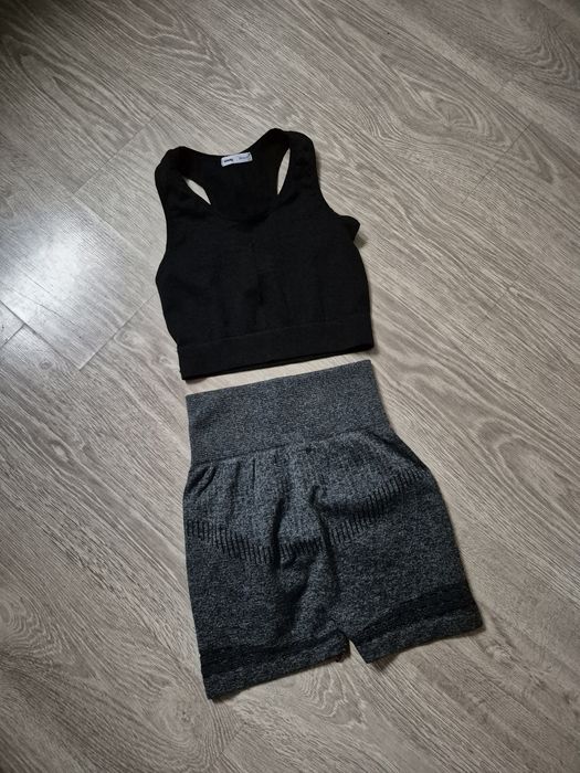 Komplet sportowy spodenki + top S/M