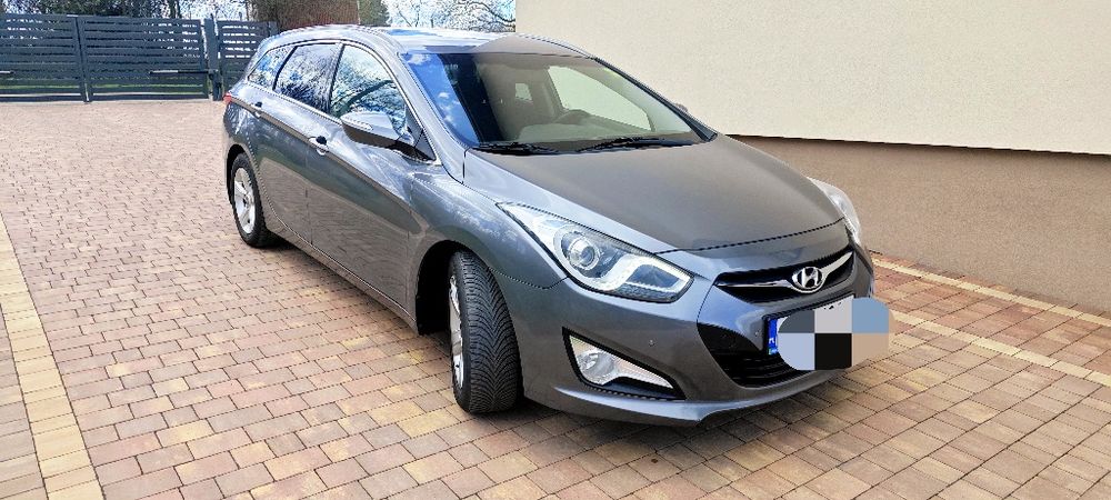 Hyundai i40 1.7 crdi niski przebieg klima hak