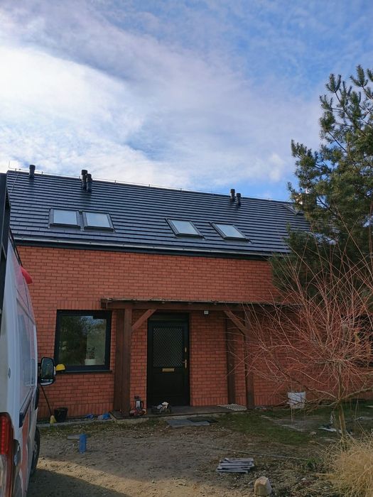 Sprzedaż pokryć dachowych i akcesoriów