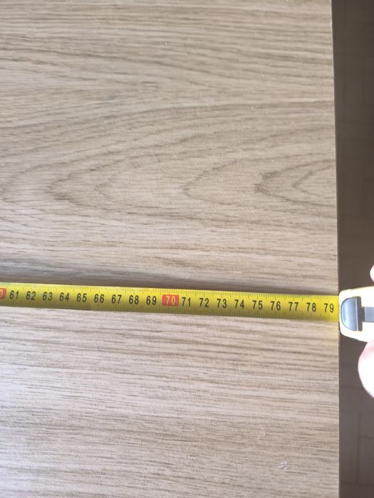 Secretária de canto