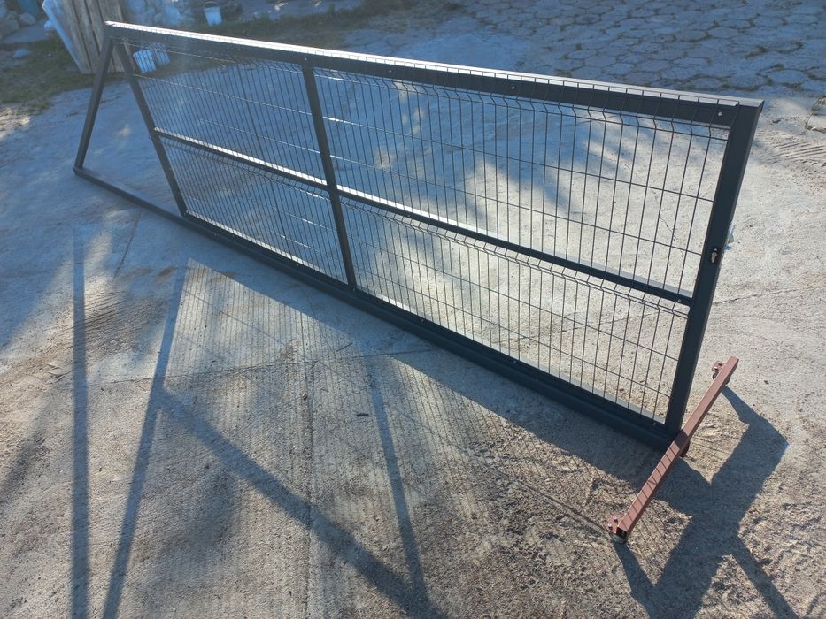 Brama przesuwna, rozsuwana panel