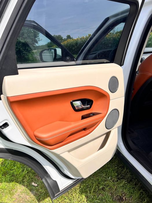 Продам  свій Офійійний Range Rover Evoque