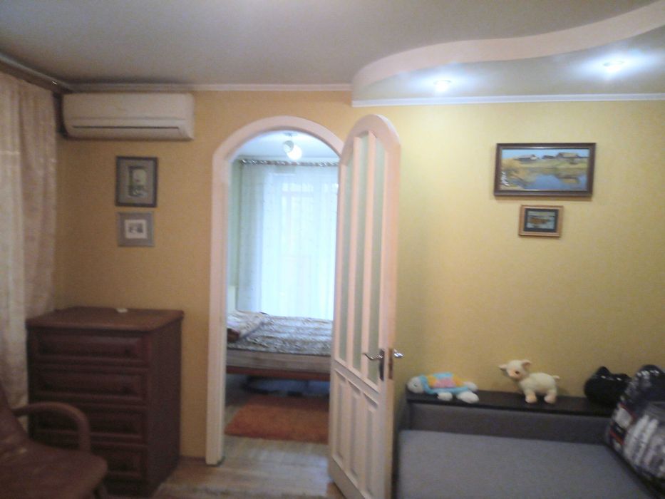 Здам в оренду 2 кім. в 3 кім. кв. Титова, верх О. Поля, з власником.