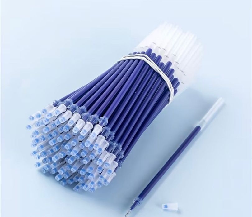 Material Escolar - Canetas e recargas das mesmas