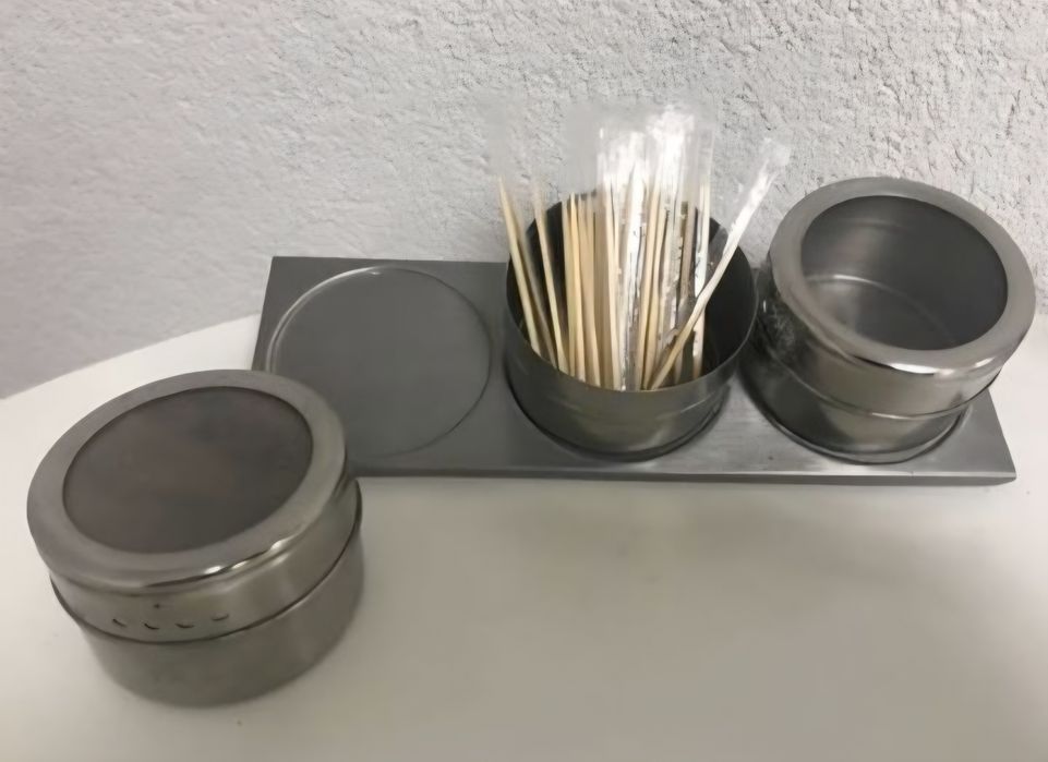 Продам спецовники для кафе, буфета, столовой. Набор на стол (5шт)