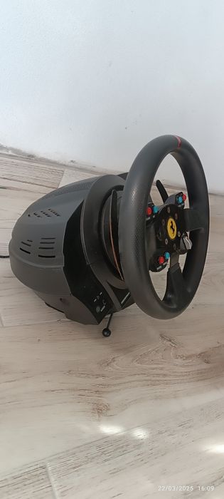 Thrustmaster T300 (Base + Steering Wheel)64750816285057121