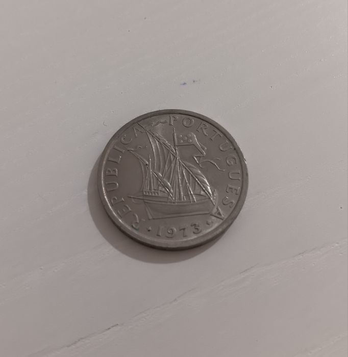 Lote 1: Moedas 10 escudos de 1973