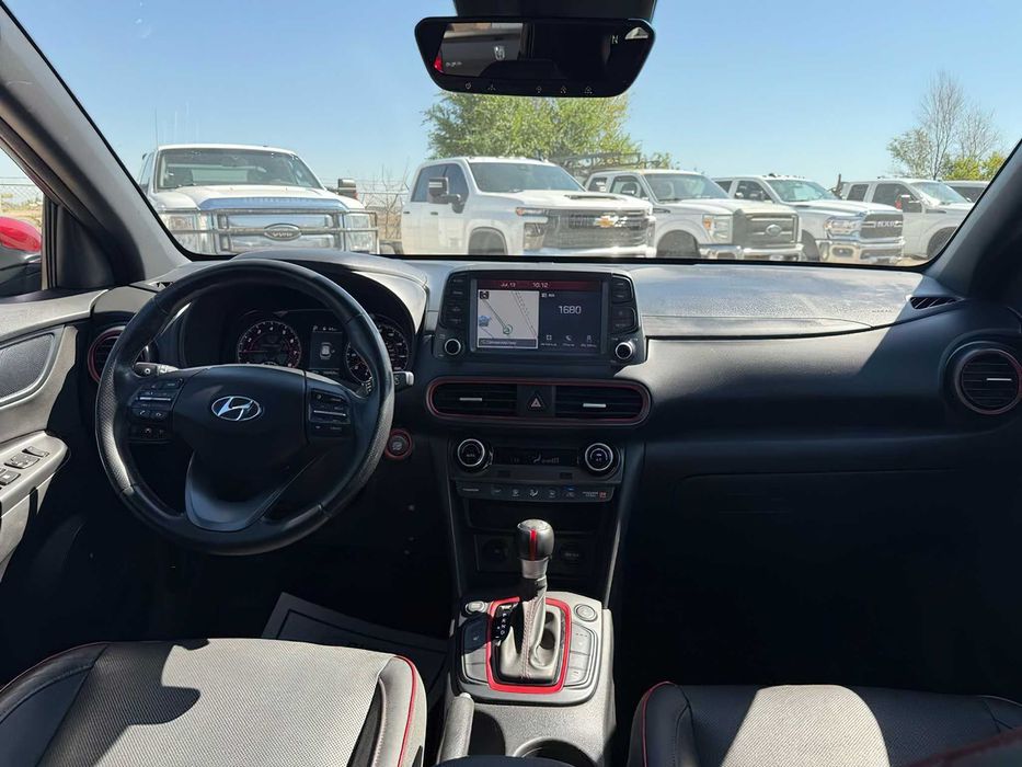 Hyundai Kona      2018