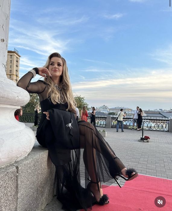 Сукня вечірня чорна