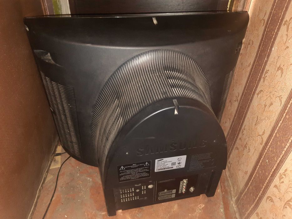 SAMSUNG CS-29Z57HPQ. Диагональ 29. (с нюансами)