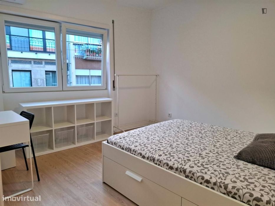 Quarto - localizado em Rio Tinto Porto