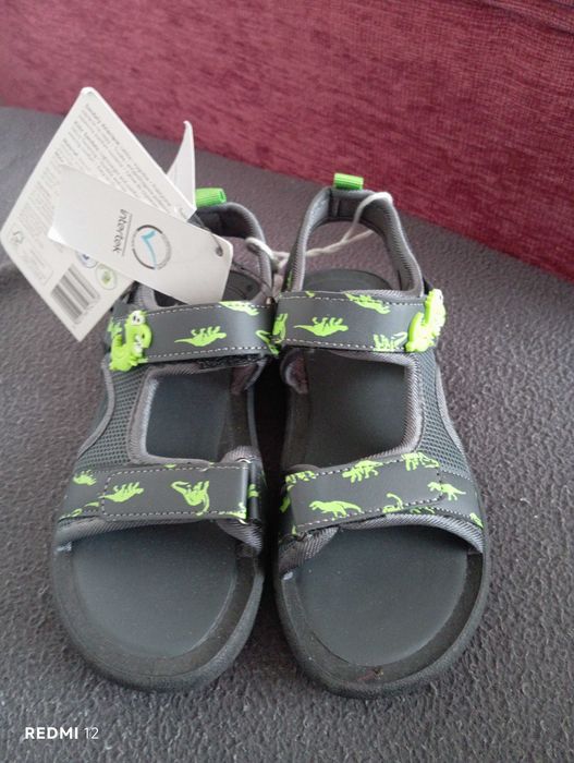 Nowe buty chłopięce