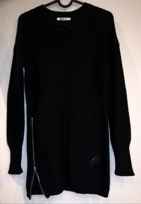 Długi sweter z zamkiem