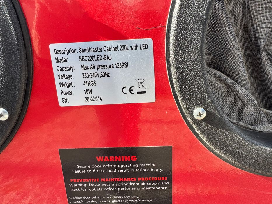 Cabine de decapagem de 220L