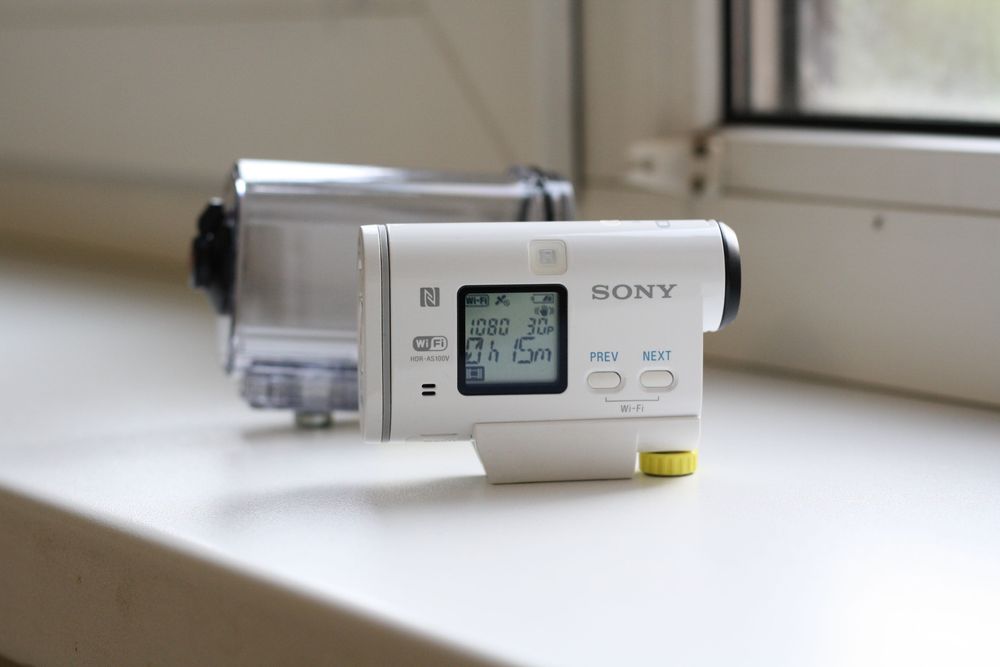 Sony HDR AS-100 екшн камера