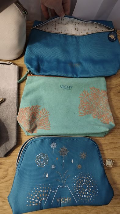 Косметички Vichy, Dove