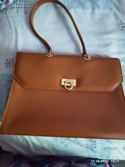 Кожаная сумка в стиле Ferragamo Trifolio