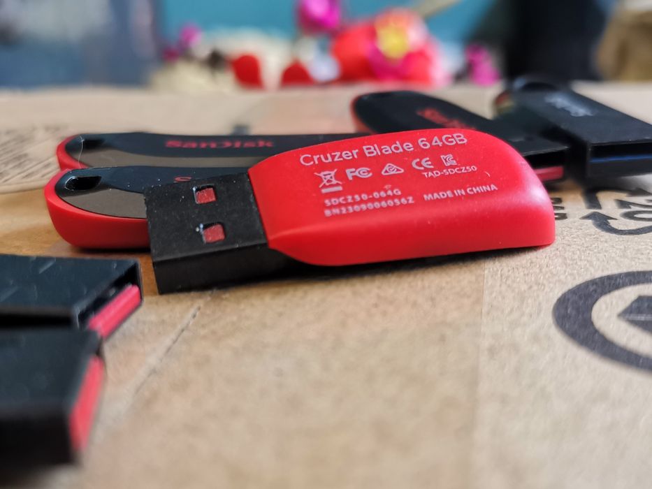 Pakiet Pendrive SanDisk Cruzer Blade 64GB