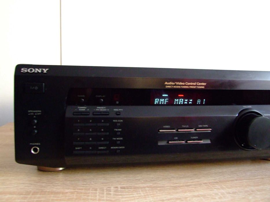 Sony STR-DE135 .