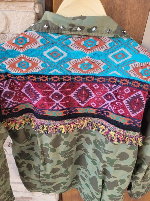 Kurtka jesienna lekka moro khaki ze zdobieniami i przetarciami