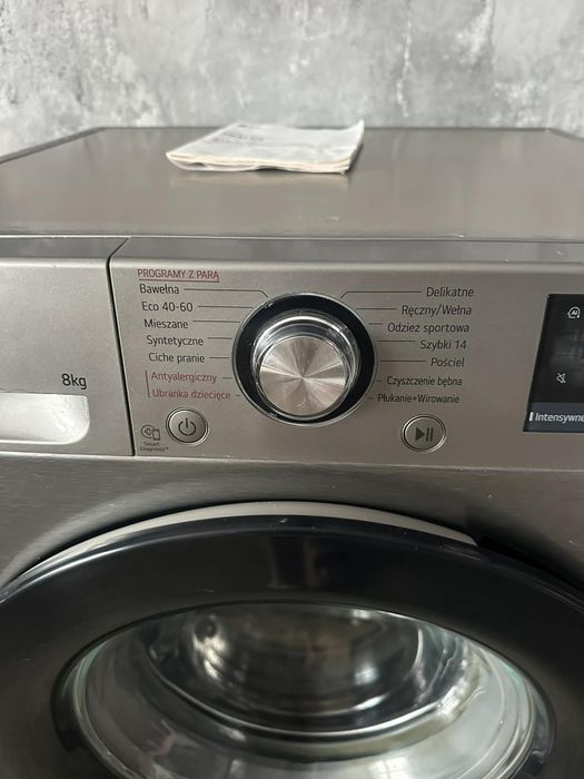 Pralka LG działa