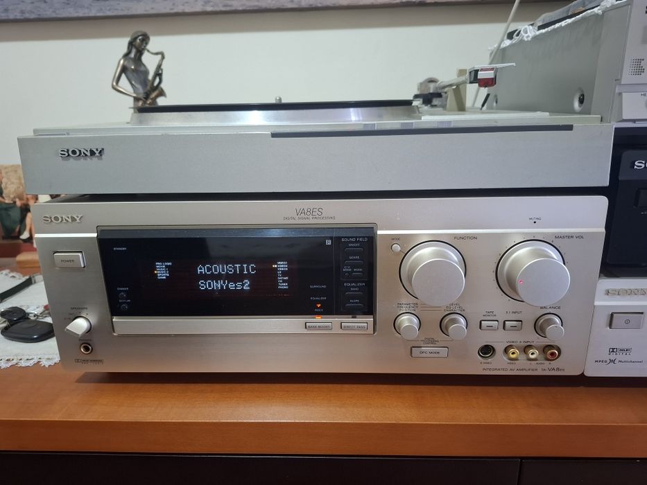 Aparelhagem hi fi Sony...
